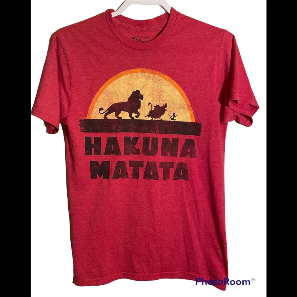 Disney Lion King Crew Neck Short Sleeve Tee Size: Small